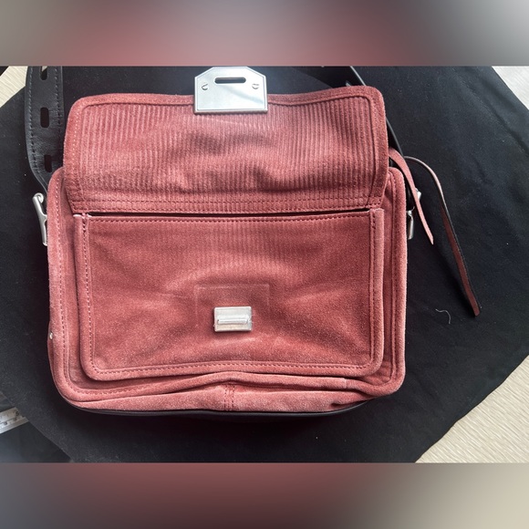 🎉🎀🎊Host Pick 🎊🎉🎀 NWOT Rag & Bone Small Field Messenger Suede Bag - Picture 14 of 16